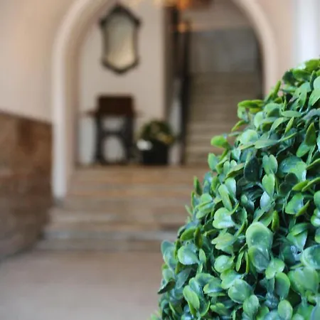 Domus Valadier B&B Guesthouse-3
